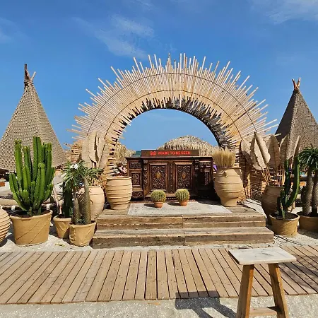 Anomis Infinity Pool & Sea-view Appartement Năvodari