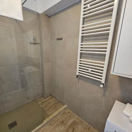 Anomis Infinity Pool & Sea-view Appartement Năvodari