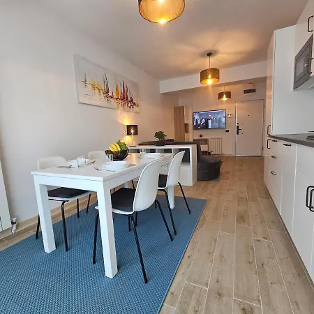 Appartement Anomis Infinity Pool & Sea-view Năvodari