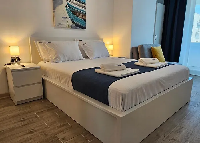 Anomis Infinity Pool & Sea-view * Năvodari