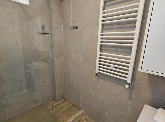 Anomis Infinity Pool & Sea-view Apartament Năvodari