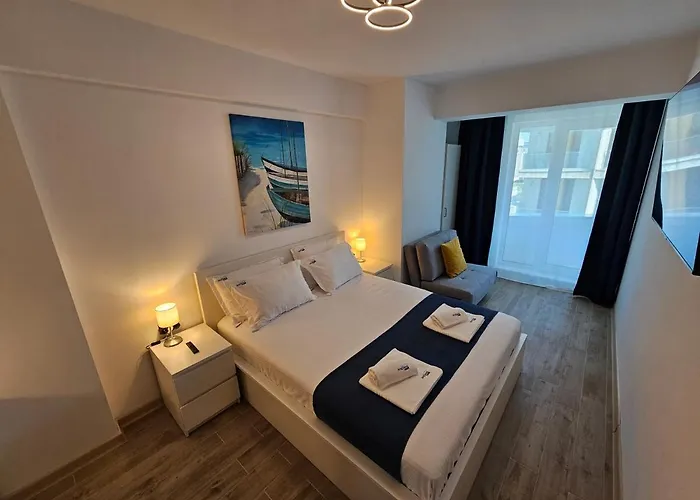 Anomis Infinity Pool & Sea-view Apartament