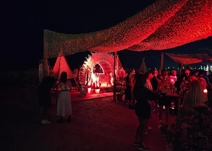 Anomis Infinity Pool & Sea-view Apartament