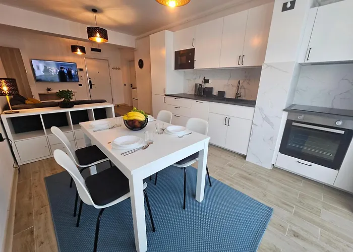 Anomis Infinity Pool & Sea-view Apartament