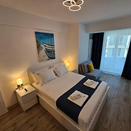 Anomis Infinity Pool & Sea-view Apartament