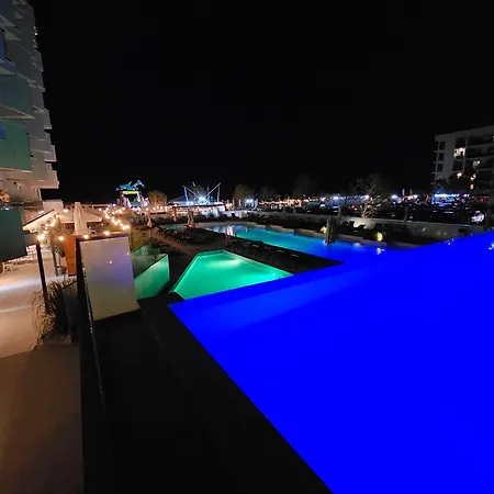 Anomis Infinity Pool & Sea-view Апартаменты *